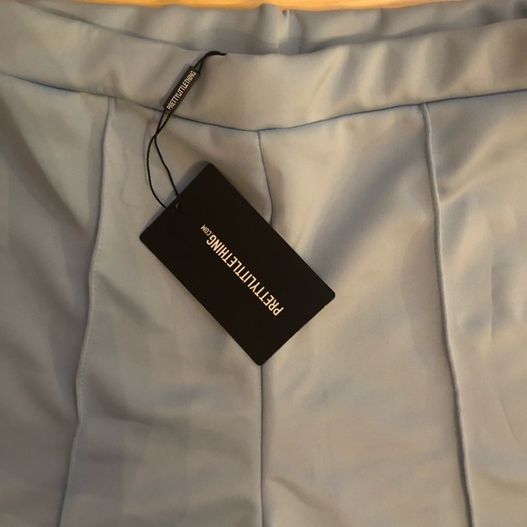 3 FOR $36 ‼️ NWT | PrettyLittleThing Blue Shorts - Picture 4 of 5
